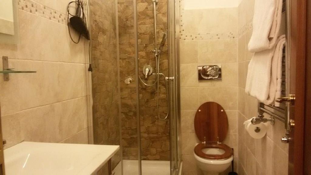 Mrs Julie Guesthouse Roma Phòng bức ảnh