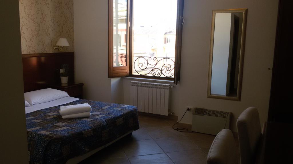 Mrs Julie Guesthouse Roma Phòng bức ảnh